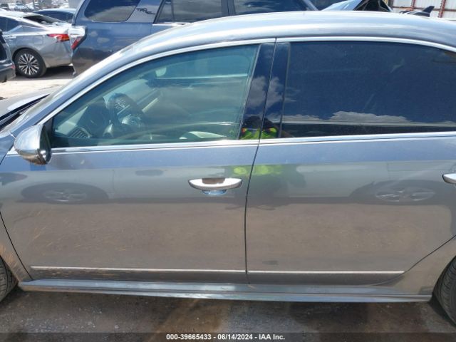1VWDT7A36HC076176 Volkswagen Passat 1.8t R-line