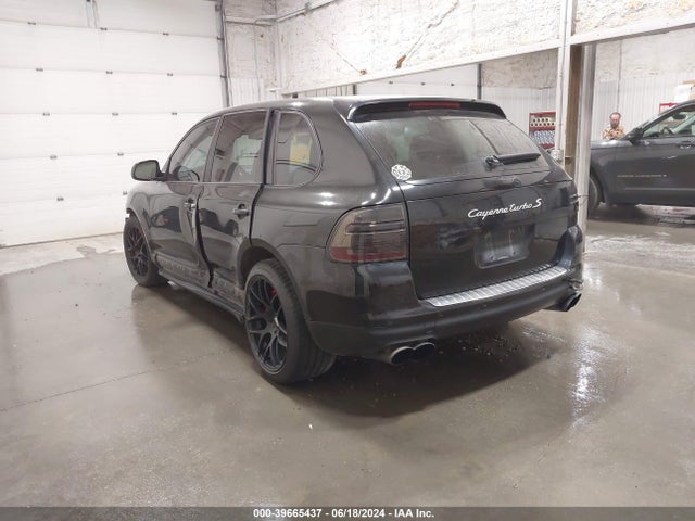 2006 PORSCHE CAYENNE WP1AC29P26LA92239 Photo 2