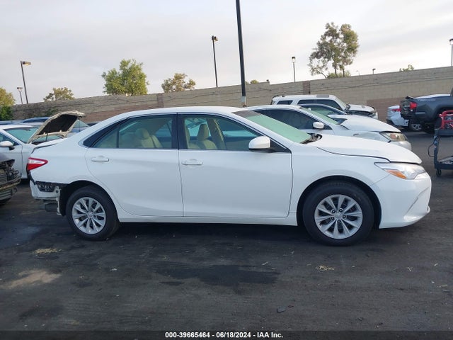 Toyota CAMRY LE 2016 4T4BF1FK1GR531203 Image 14