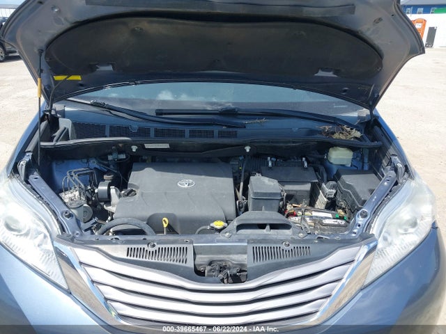 Toyota Sienna Xle 8 Passenger 2015 5TDYK3DC6FS650332 Image 10