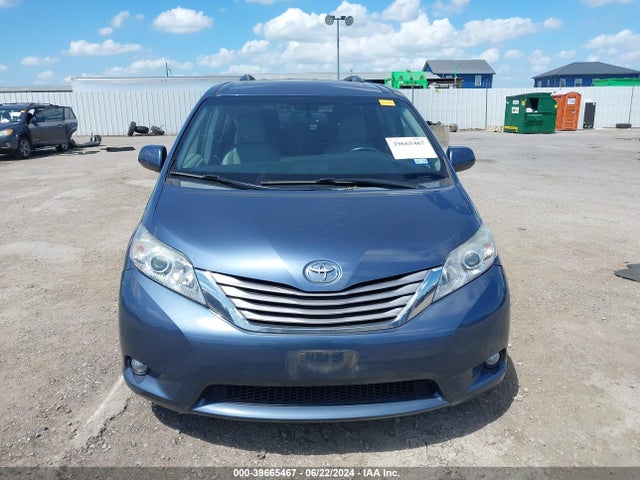 Toyota Sienna Xle 8 Passenger 2015 5TDYK3DC6FS650332 Image 6