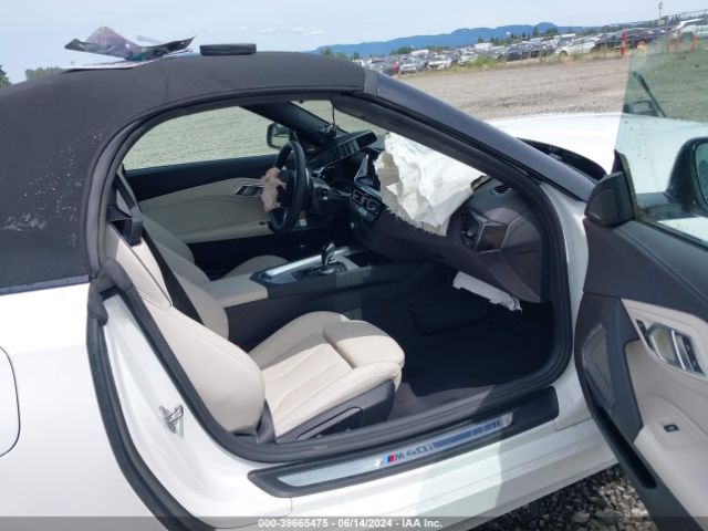 2023 BMW Z4 WBAHF9C02PWY14740 Photo 4