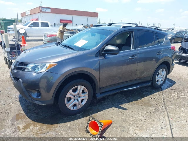 Toyota RAV4 LE 2014 JTMZFREV4EJ004584 Image 2