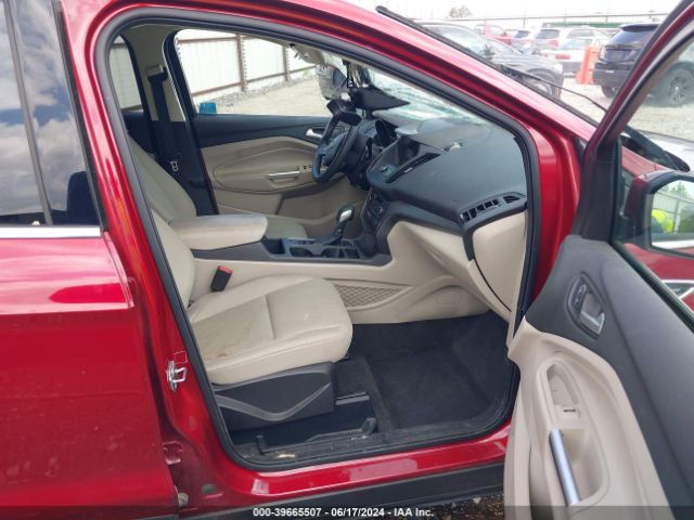 1FMCU0GD6KUA11649 Ford ESCAPE SE
