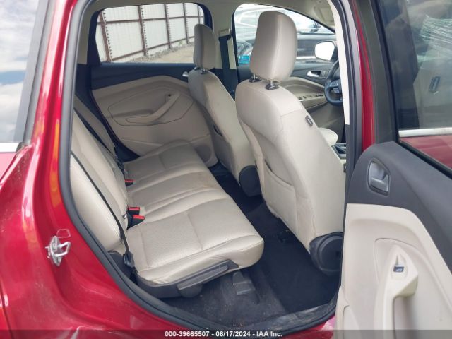 1FMCU0GD6KUA11649 Ford ESCAPE SE