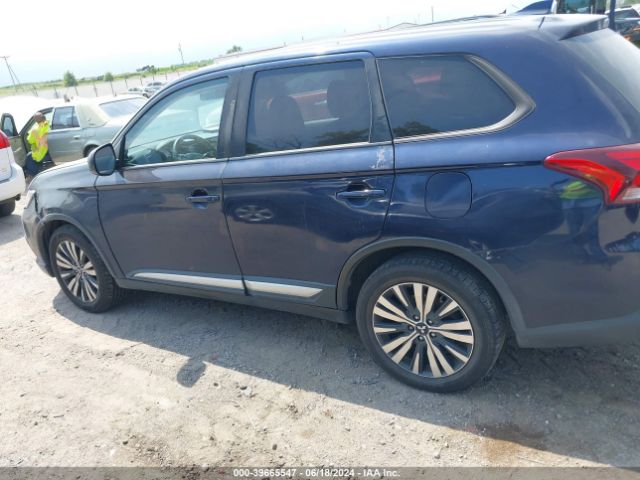 JA4AZ3A33KZ020692 Mitsubishi Outlander Es