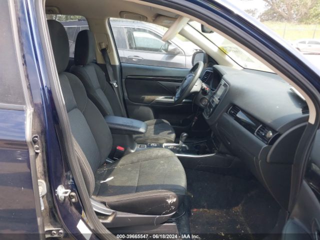 JA4AZ3A33KZ020692 Mitsubishi Outlander Es