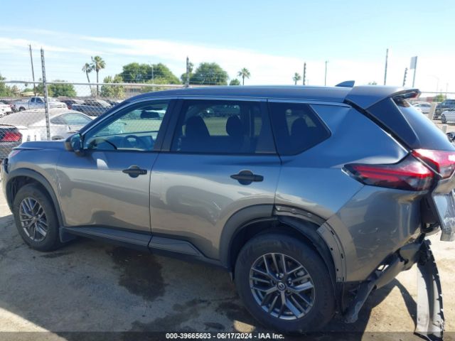 5N1AT3AB7MC699897 Nissan Rogue S Intelligent Awd