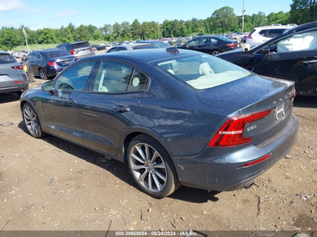 7JRA22TK8KG004798 Volvo S60 T6 Momentum