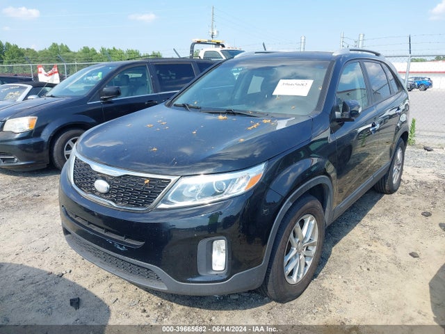 KIA SORENTO LX 2014 5XYKT4A60EG536359 Image 2