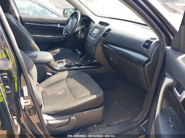KIA SORENTO LX 2014 5XYKT4A60EG536359 Image 5