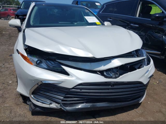 4T1F11AK3NU033793 Toyota CAMRY XLE