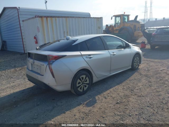 JTDKARFU2H3034620 Toyota Prius Four