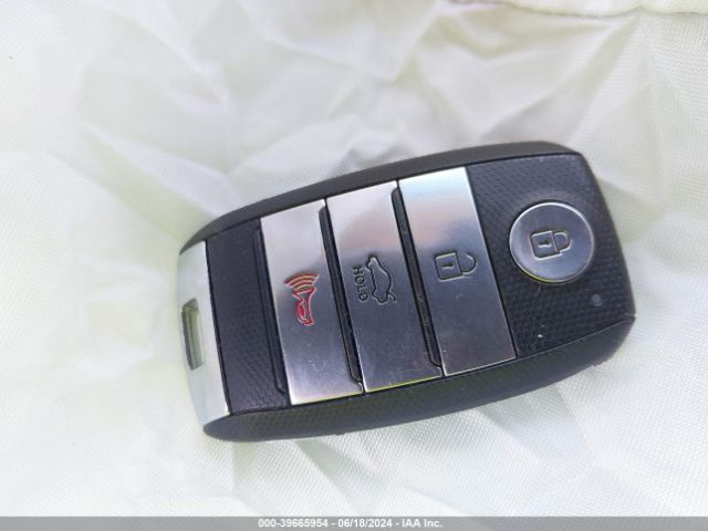 5XXGT4L3XKG353561 KIA Optima S