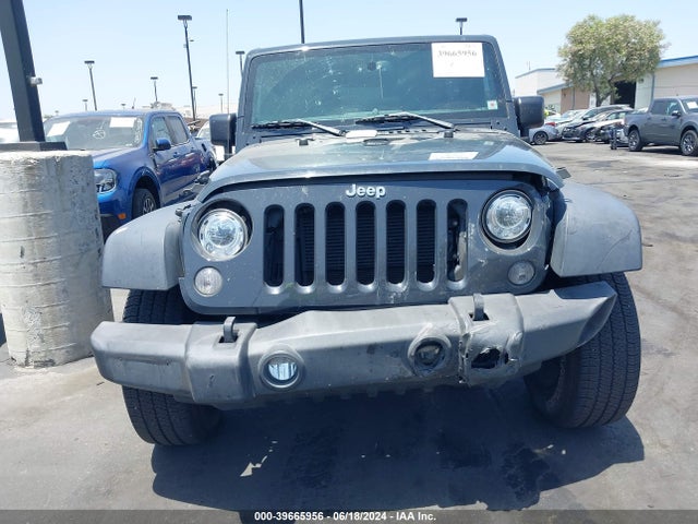 1C4BJWDG8JL894488 Jeep Wrangler Jk Unlimited Sport S 4x4