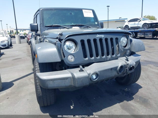 1C4BJWDG8JL894488 Jeep Wrangler Jk Unlimited Sport S 4x4