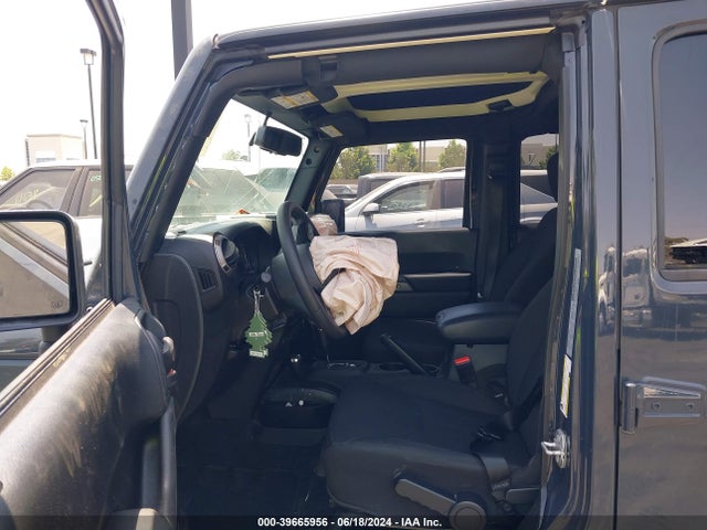 1C4BJWDG8JL894488 Jeep Wrangler Jk Unlimited Sport S 4x4