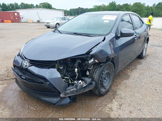 Toyota COROLLA LE 2017 5YFBURHE8HP722755 Image 2