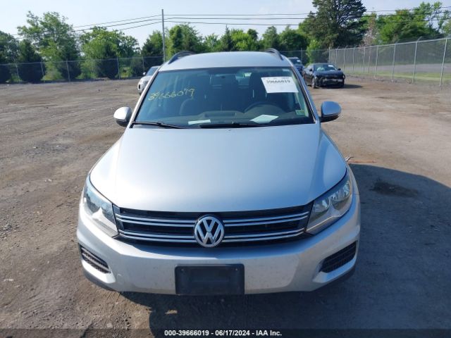 WVGBV7AX4HK051270 Volkswagen Tiguan 2.0t/2.0t S