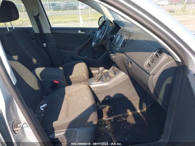 WVGBV7AX4HK051270 Volkswagen Tiguan 2.0t/2.0t S