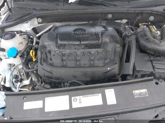 1VWLA7A3XKC005796 Volkswagen Passat 2.0t Wolfsburg Edition