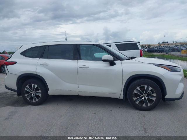 5TDGZRBH7MS128766 Toyota Highlander Xle