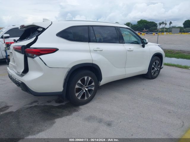5TDGZRBH7MS128766 Toyota Highlander Xle
