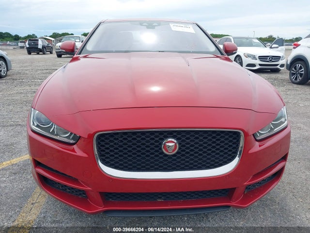SAJAE4BGXHA957864 Jaguar Xe 25t Prestige