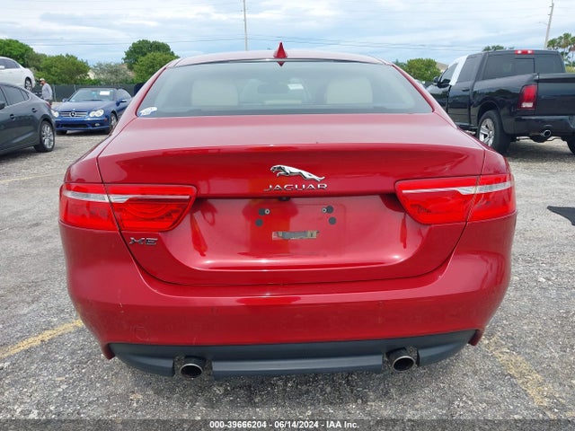 SAJAE4BGXHA957864 Jaguar Xe 25t Prestige