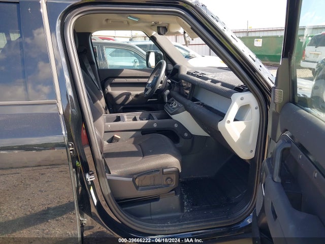 SALEK7EX6P2145646 Land Rover Defender 110 Standard