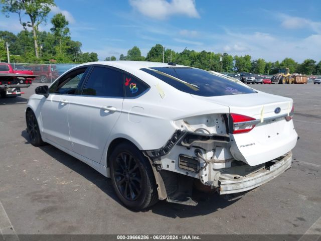 3FA6P0H75HR112222 Ford FUSION SE