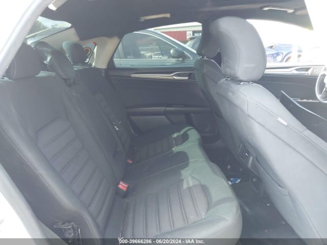 3FA6P0H75HR112222 Ford FUSION SE