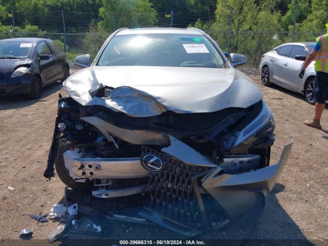 2T2AKCEZ2RC022894 Lexus NX 350H