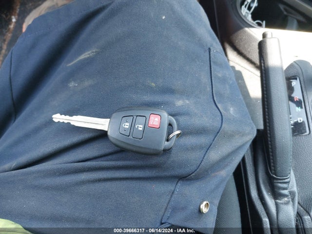 Toyota RAV4 LE 2016 2T3BFREV0GW428169 Image 11