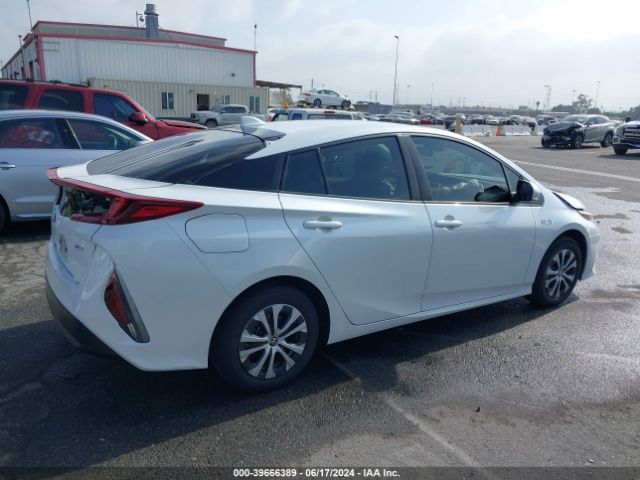 JTDKAMFP5M3172000 Toyota Prius Prime Xle