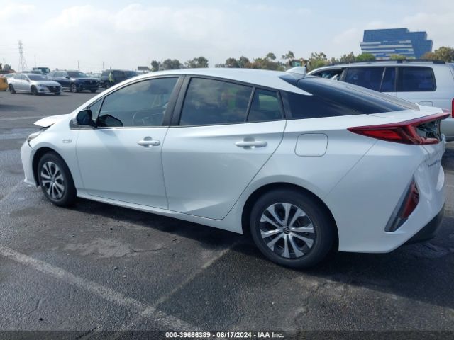 JTDKAMFP5M3172000 Toyota Prius Prime Xle