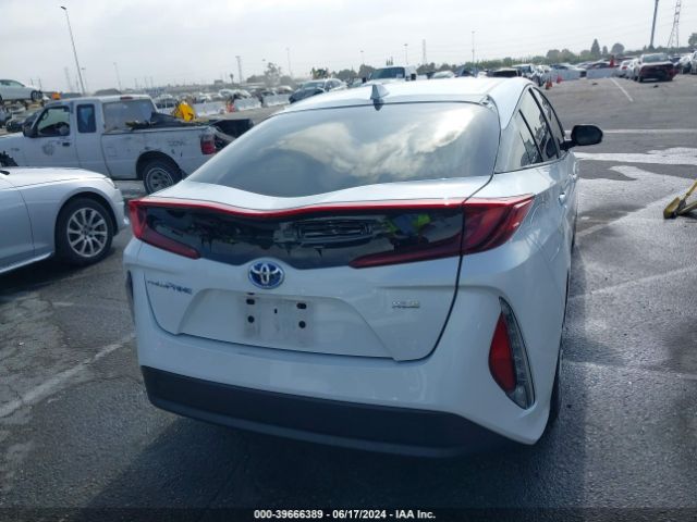 JTDKAMFP5M3172000 Toyota Prius Prime Xle