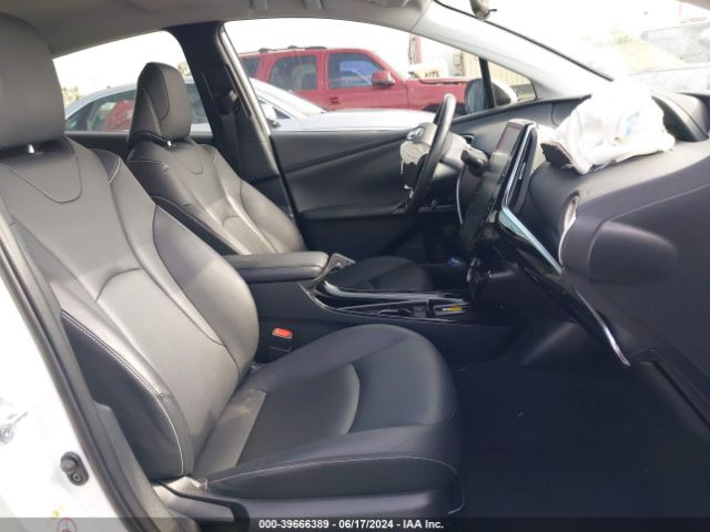 JTDKAMFP5M3172000 Toyota Prius Prime Xle