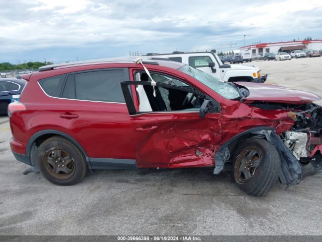 2T3ZFREV7JW448697 Toyota RAV4 LE