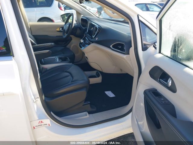 2C4RC1BGXPR521404 Chrysler Pacifica Touring L
