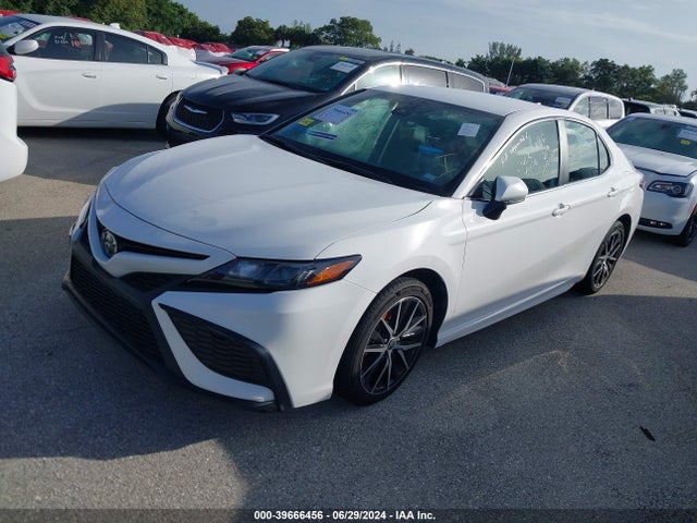Toyota CAMRY SE 2022 4T1G11AKXNU665646 Image 2
