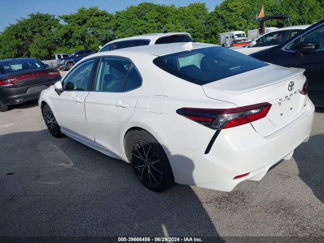 Toyota CAMRY SE 2022 4T1G11AKXNU665646 Image 3