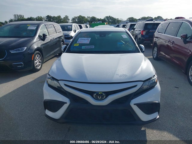 Toyota CAMRY SE 2022 4T1G11AKXNU665646 Image 6