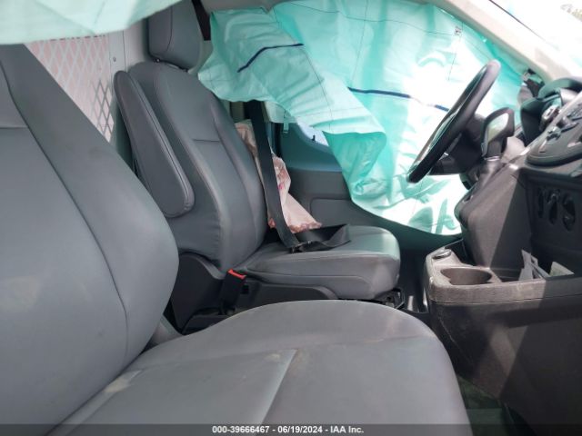 1FTYE1YM0HKB12458 Ford Transit-150