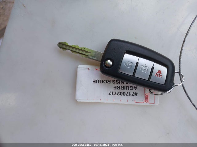 KNMAT2MTXJP510781 Nissan ROGUE S