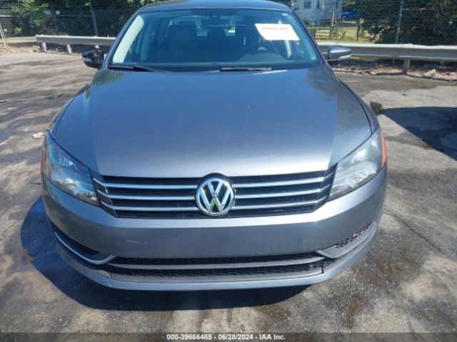 1VWBT7A32EC035353 Volkswagen Passat 1.8t Se
