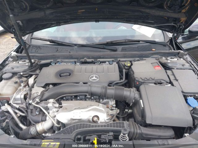 W1K3G4EB0NJ349869 Mercedes-Benz A 220
