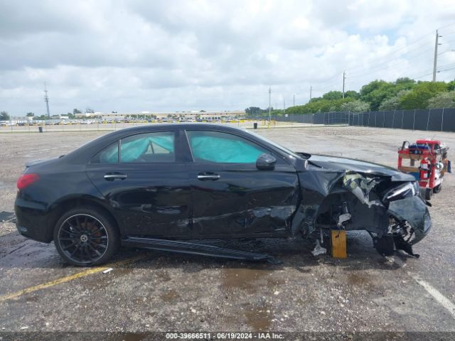 W1K3G4EB0NJ349869 Mercedes-Benz A 220