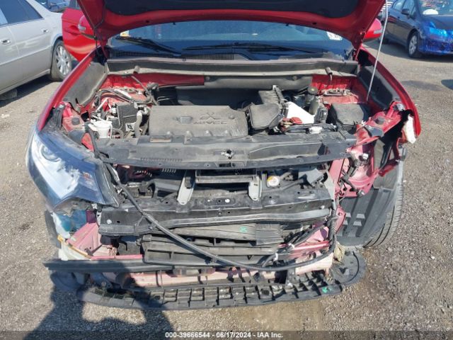 JA4AD3A32JZ037724 Mitsubishi Outlander Se