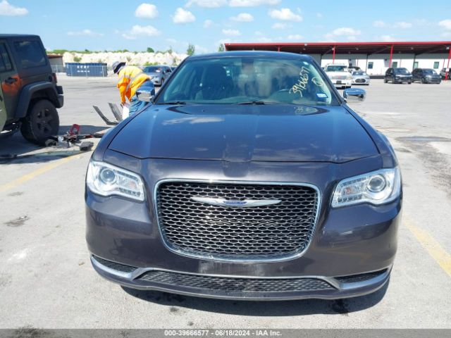 2C3CCAAGXKH602333 Chrysler 300 Touring